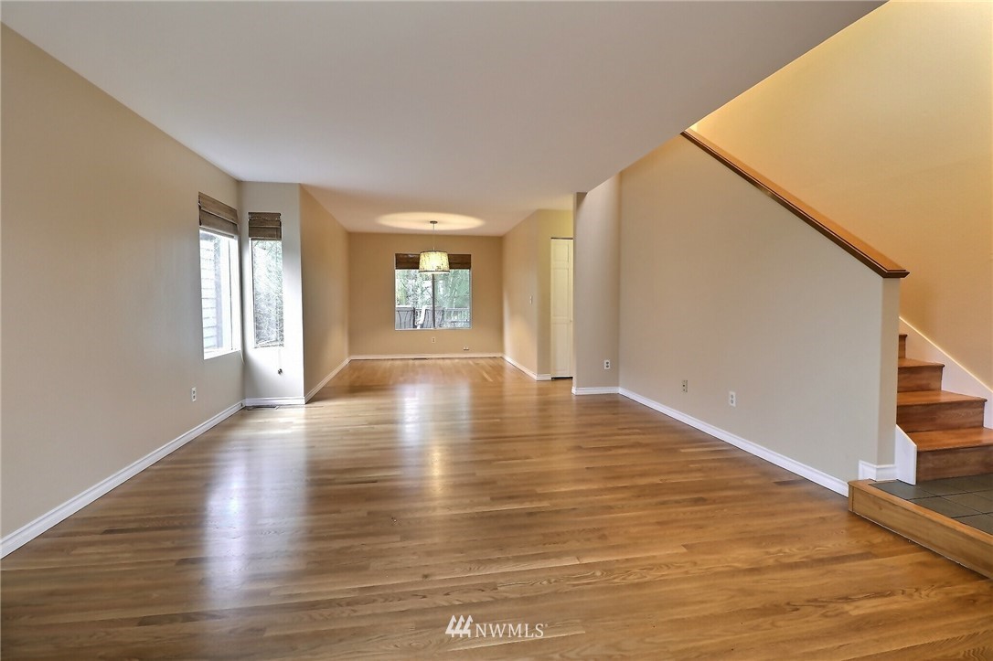 14025 Southeast 159th Place Renton, WA 98058 - Photo 5 of 35 Gallery Image 5