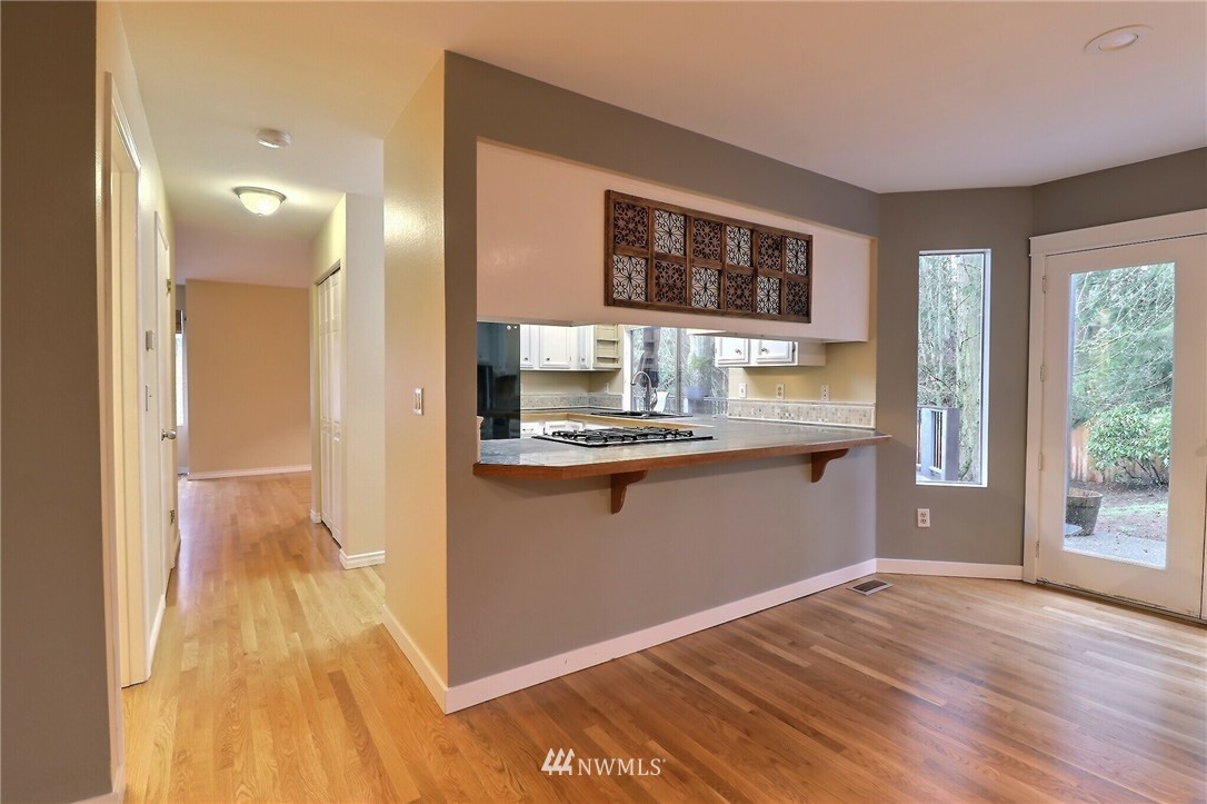 14025 Southeast 159th Place Renton, WA 98058 - Photo 10 of 35 Gallery Image 10