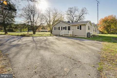 4841 Sandtown Road Felton, DE 19943 - Photo 40 of 44 Charming home on spacious lot.