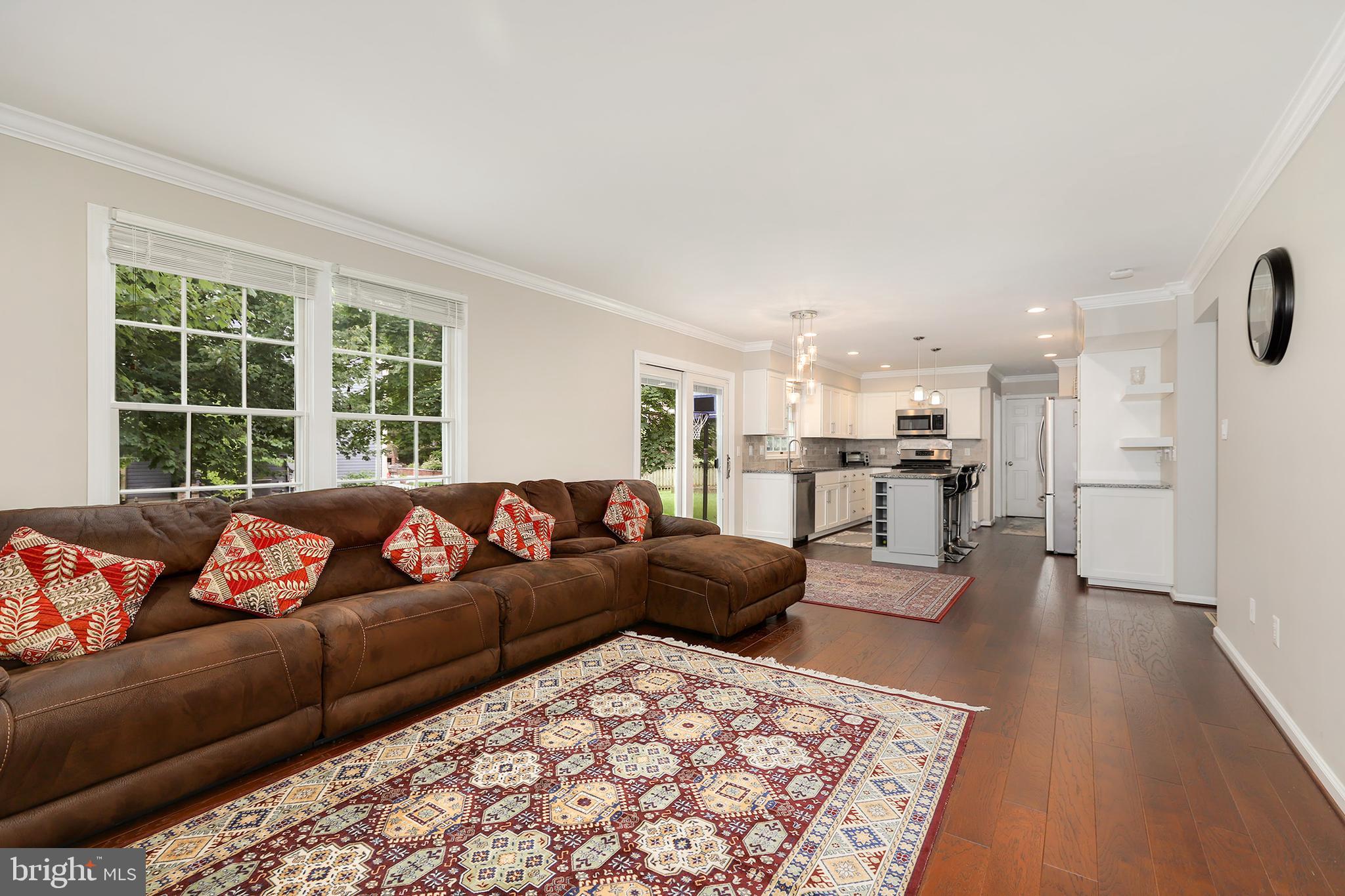 12564 Rock Ridge Road Herndon, VA 20170 - Photo 8 of 42 Gallery Image 8