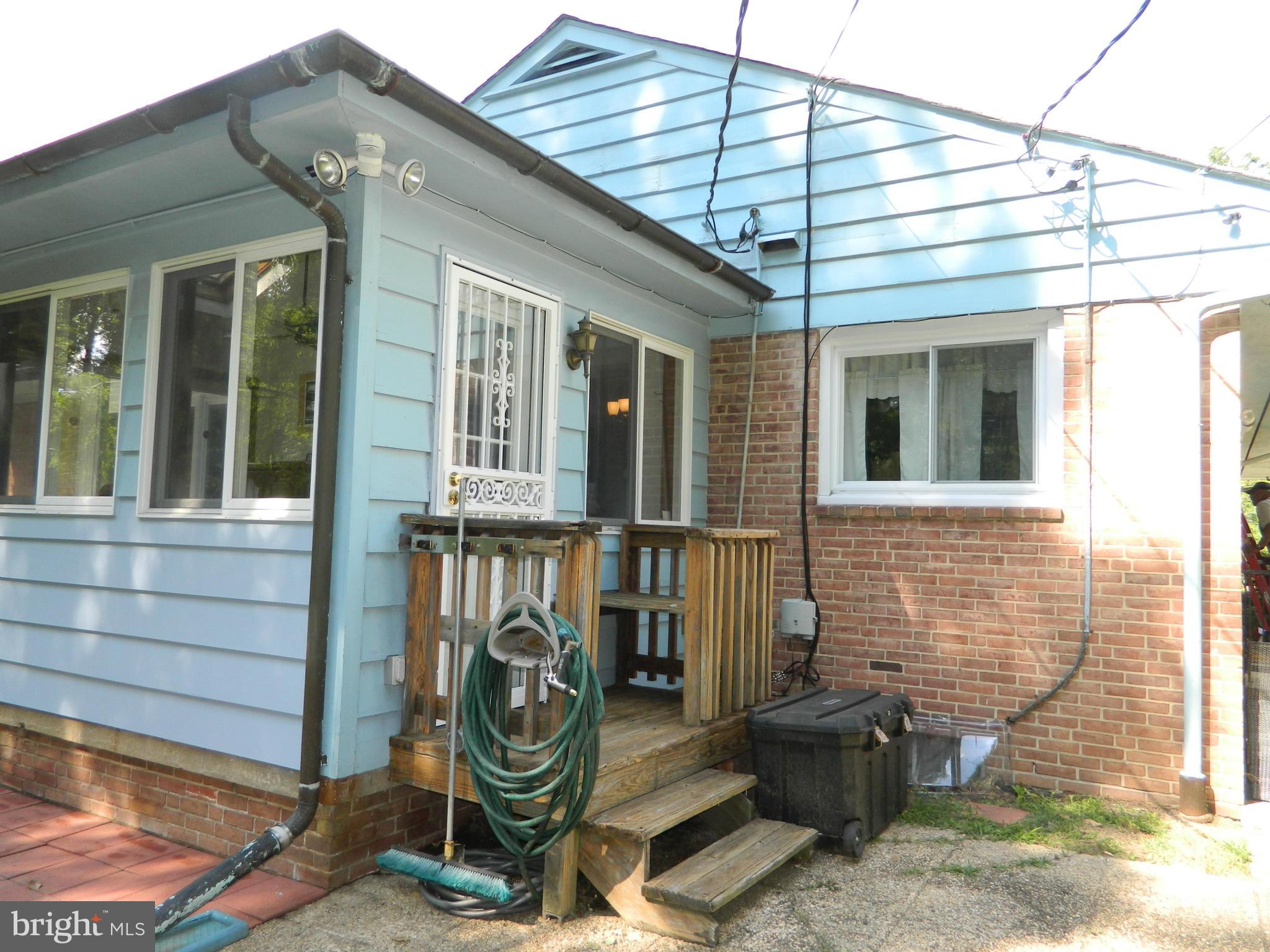 408 Nottingham Road Baltimore, MD 21229 - Photo 29 of 30 Exterior (Rear)