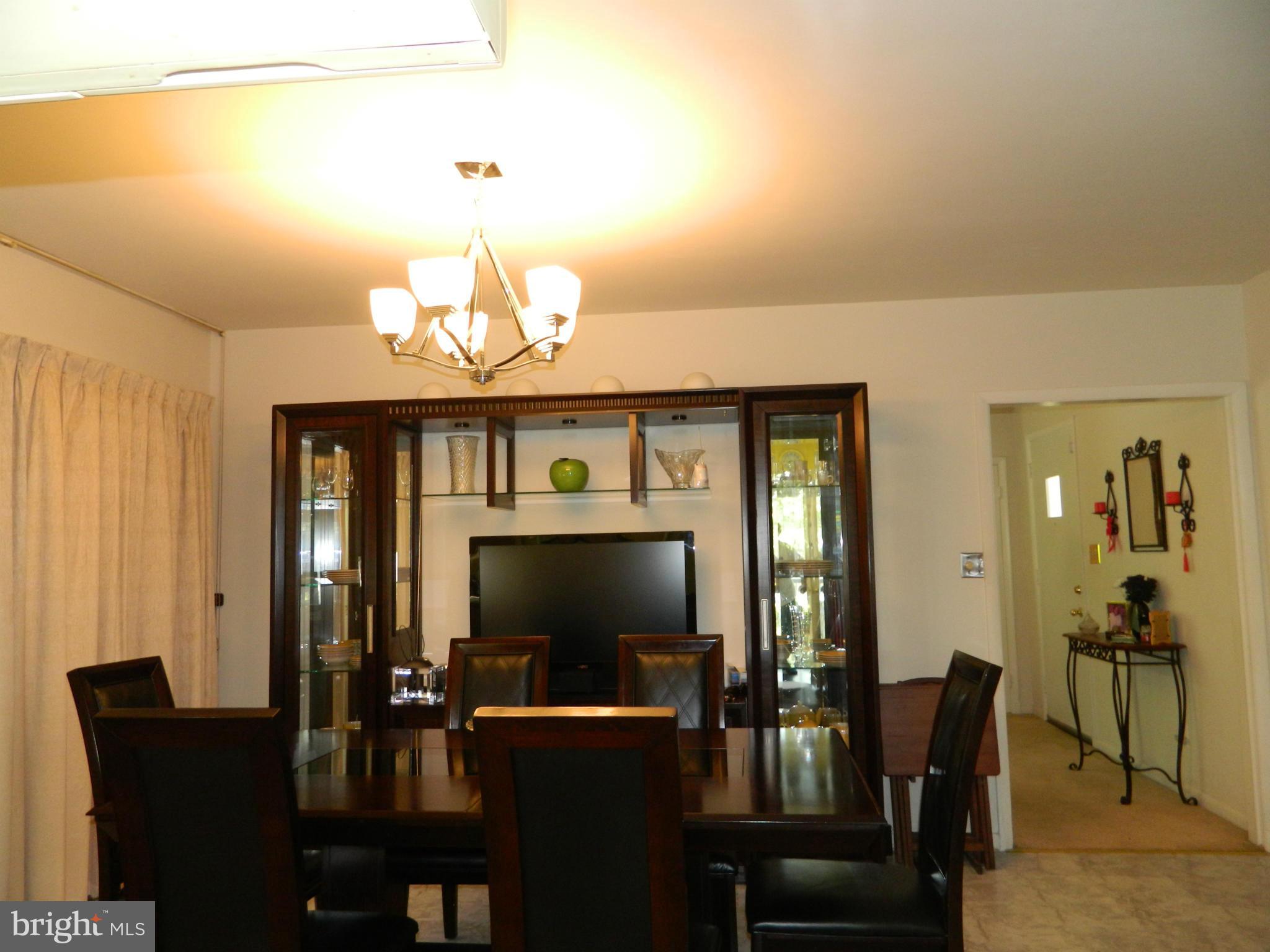 408 Nottingham Road Baltimore, MD 21229 - Photo 9 of 30 Dining Room