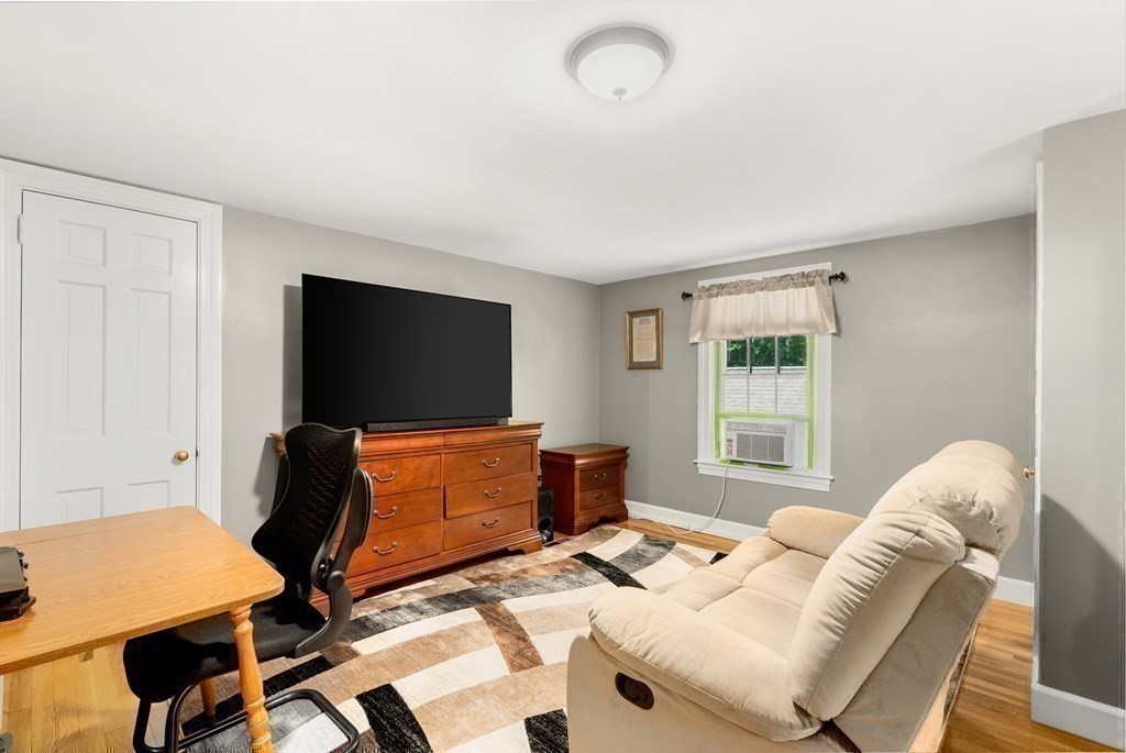 23 Whittemore Road Sturbridge, MA 01566 - Photo 22 of 27 Gallery Image 22