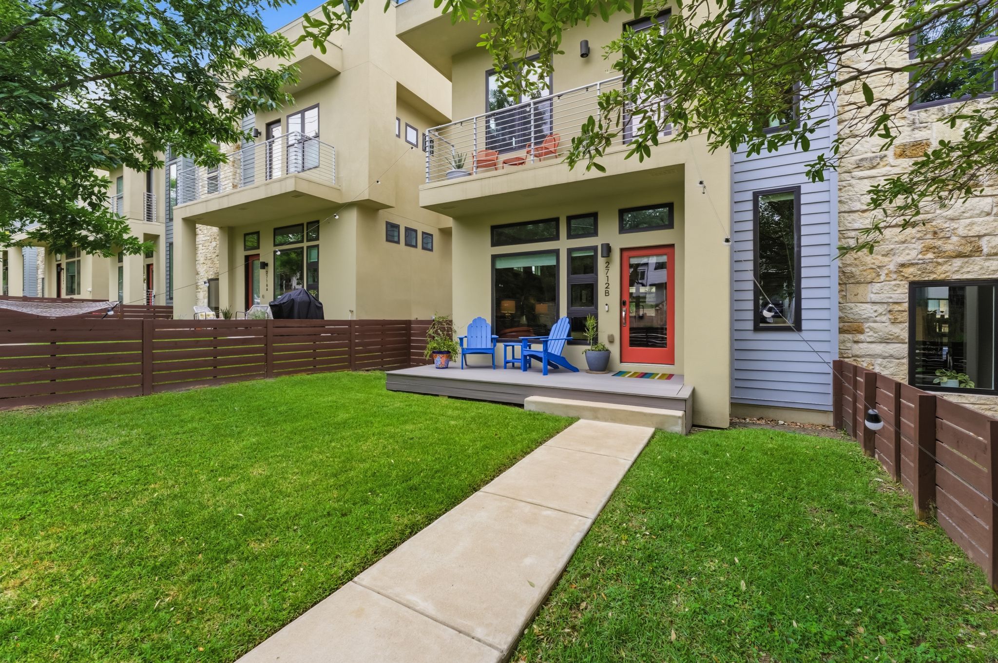 2712 South 5th Street, Unit B Austin, TX 78704 - Photo 26 of 34 Front yard is fully fenced