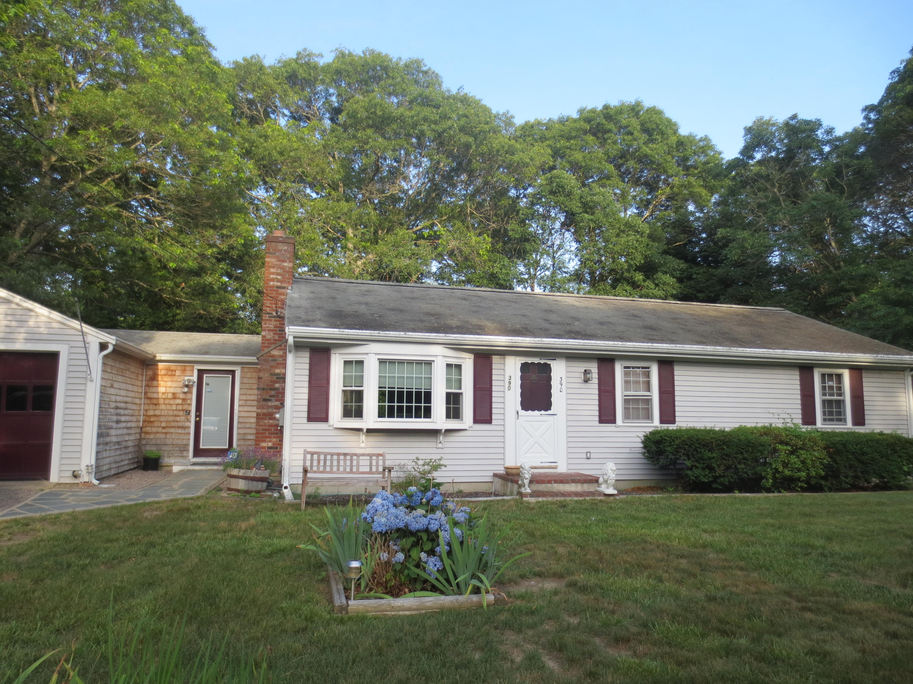390 Oakland Road Hyannis, MA 02601 - Photo 1 of 28 IMG_6485