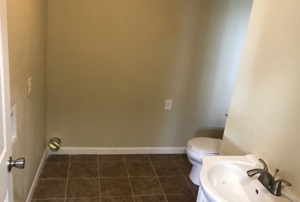 925 Falkirk Road Alma, MI 48801 - Photo 18 of 23 1825612-17.JPG
