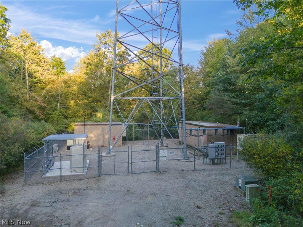 1135 Mahoning Portage County Line Road Lake Milton, OH 44429 - Photo 13 of 14