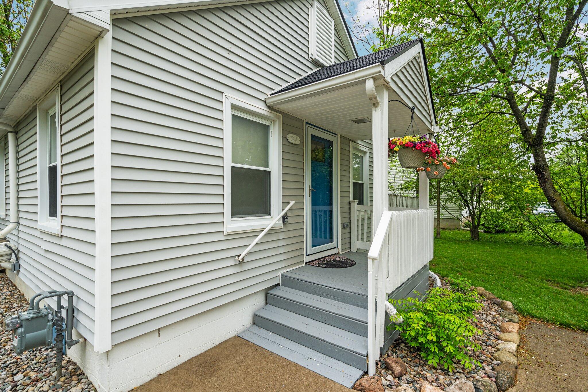 3334 Platt Road Ann Arbor, MI 48108 - Photo 4 of 29 44-web-or-mls-ES_00815
