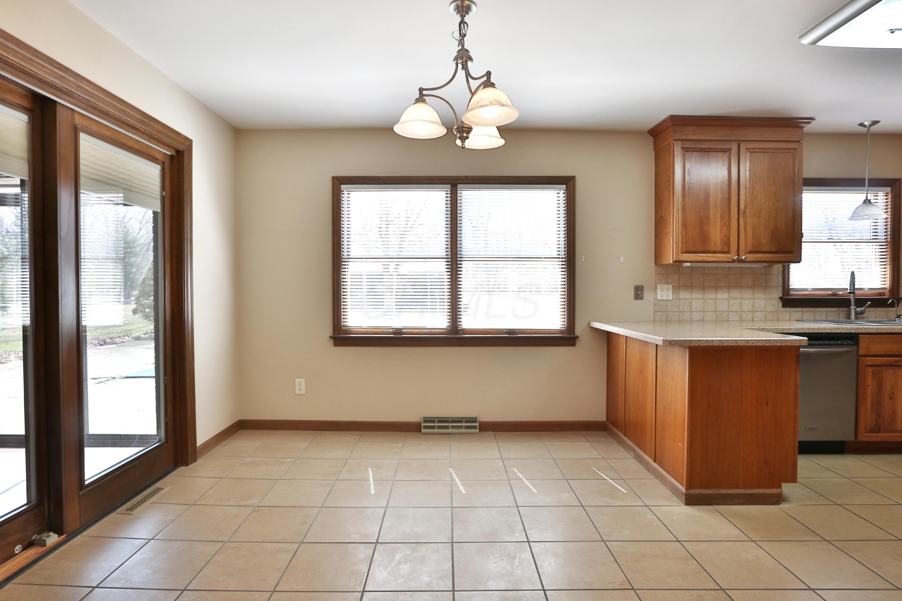 5764 Freeman Road Westerville, OH 43082 - Photo 8 of 42 Gallery Image 8