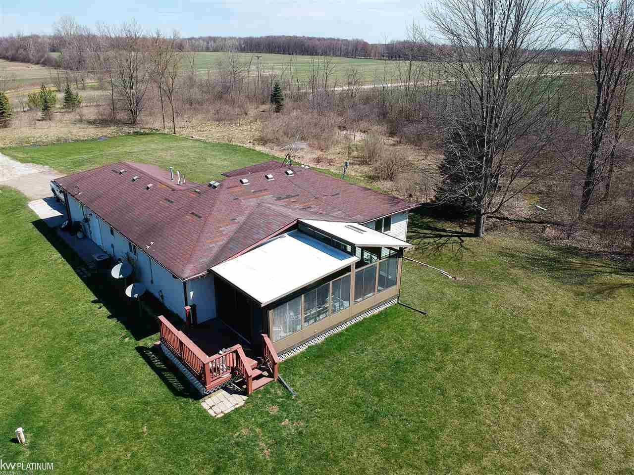 10751 Dunn Road Memphis, MI 48041 - Photo 34 of 36 31376936-33.JPG