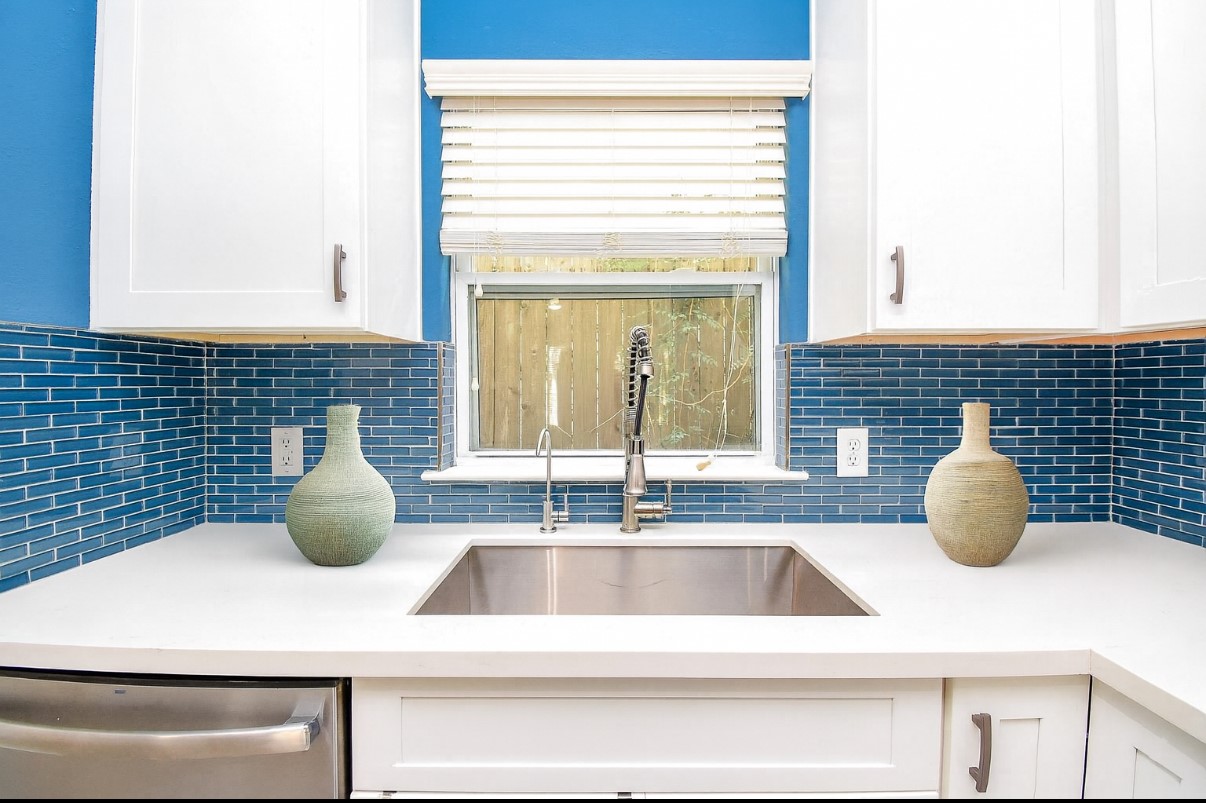 2202 Naomi Street, Unit 3 Houston, TX 77054 - Photo 14 of 42 a kitchen with a sink and a window