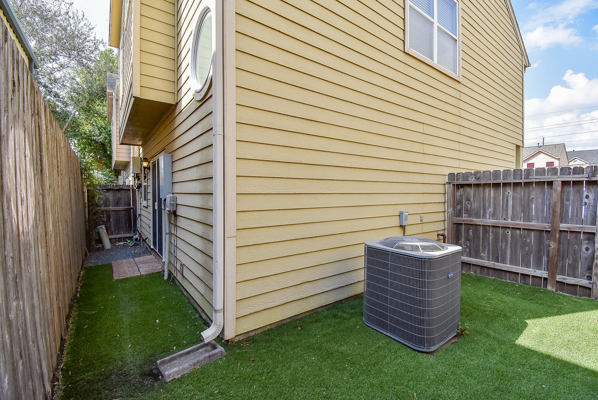 2202 Naomi Street, Unit 3 Houston, TX 77054 - Photo 39 of 42 Private yard with turf