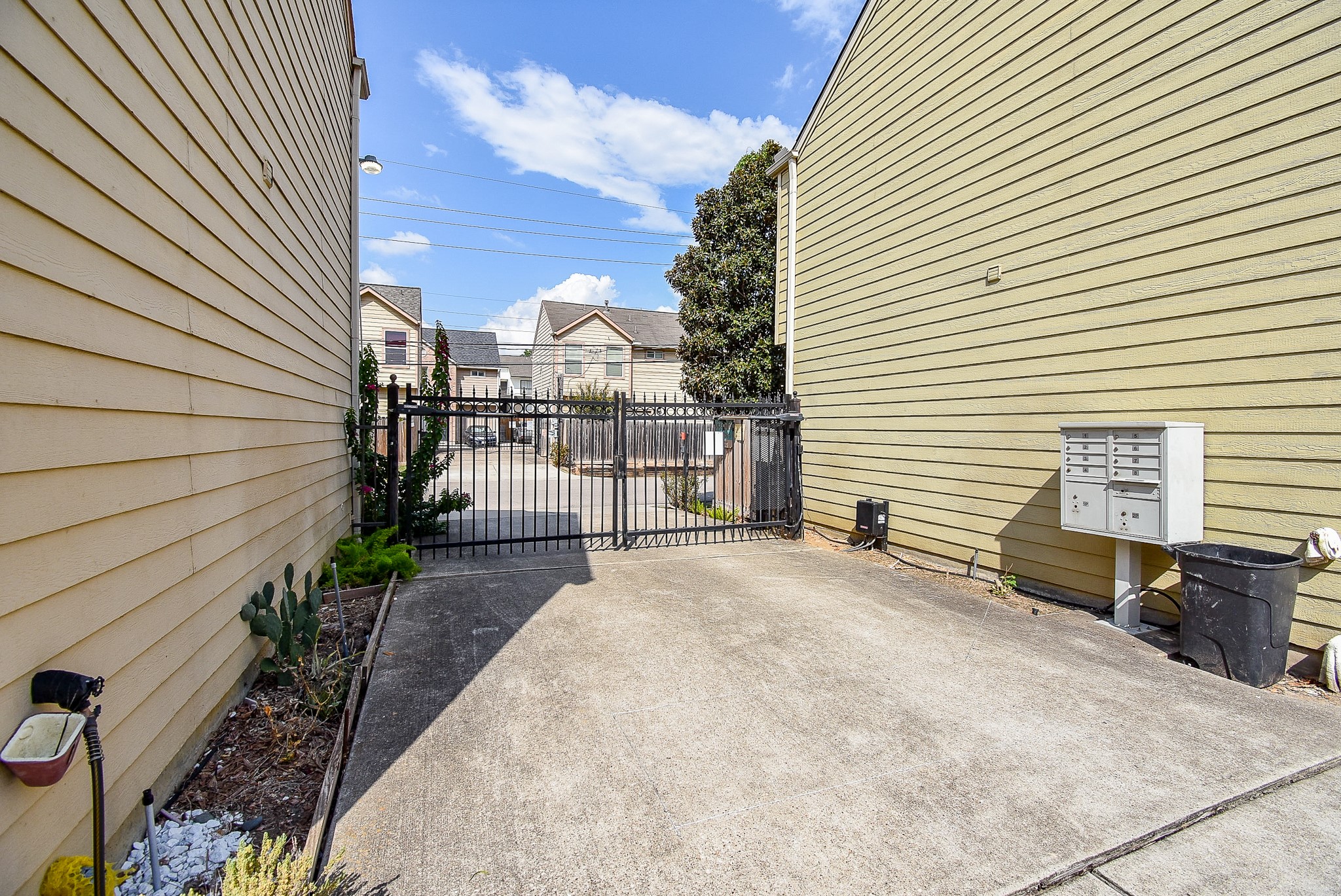 2202 Naomi Street, Unit 3 Houston, TX 77054 - Photo 41 of 42 Townhome tucked inside a private gated community.
