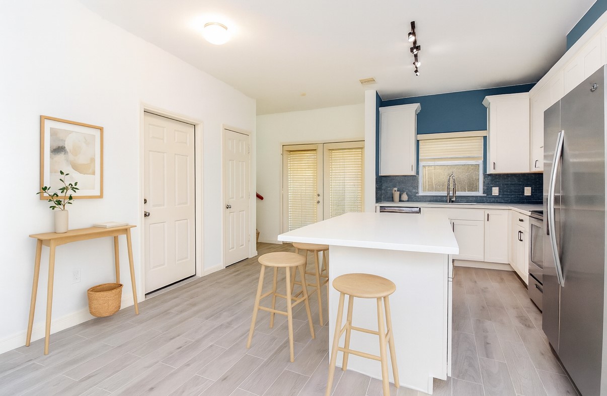2202 Naomi Street, Unit 3 Houston, TX 77054 - Photo 8 of 42 Virtually staged