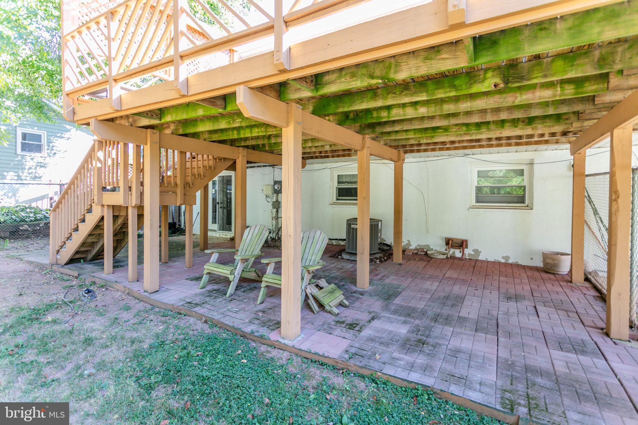 905 West Poplar Road Sterling, VA 20164 - Photo 2 of 8