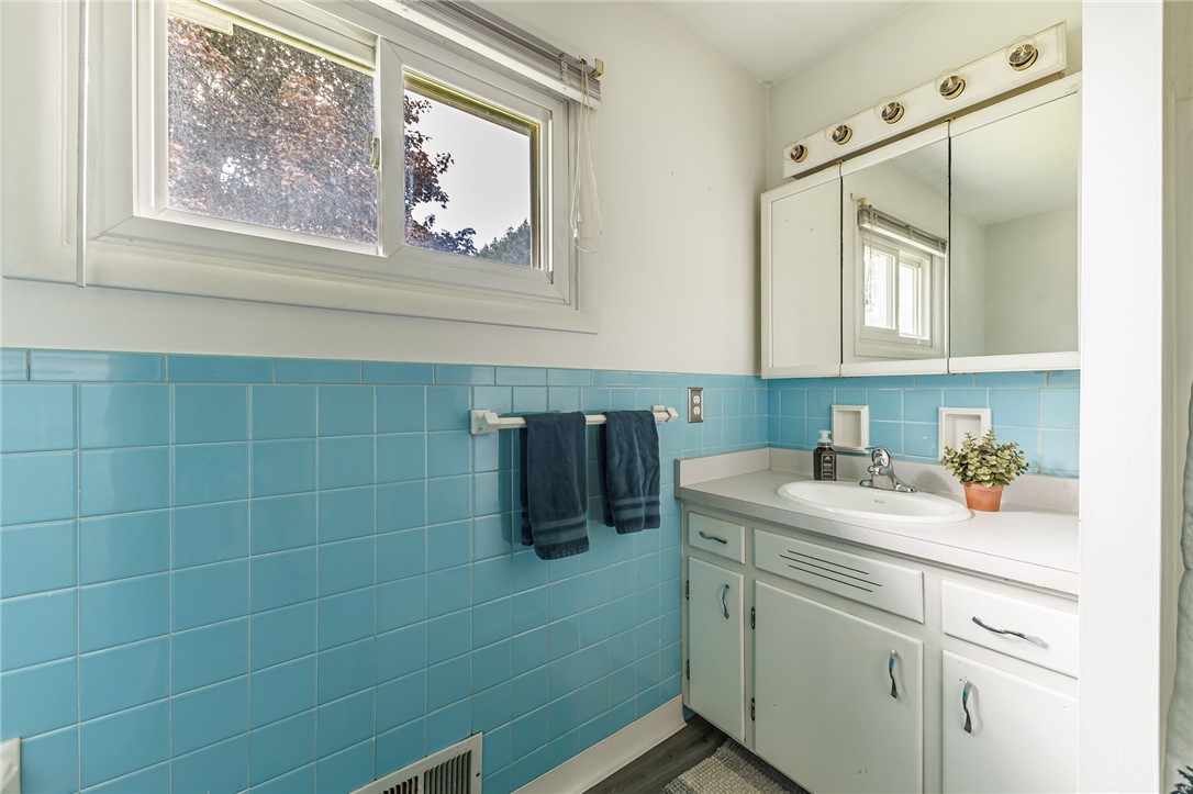983 Wegman Road Gates, NY 14624 - Photo 19 of 25 Gallery Image 19
