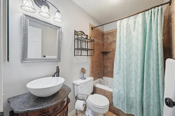 $394,999 | 3404 Andover Drive, Bedford, TX 76021