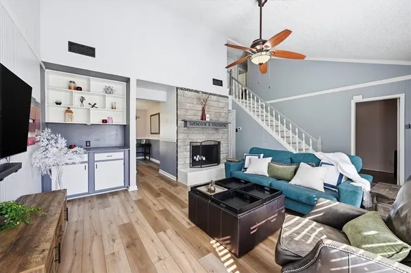 $394,999 | 3404 Andover Drive, Bedford, TX 76021