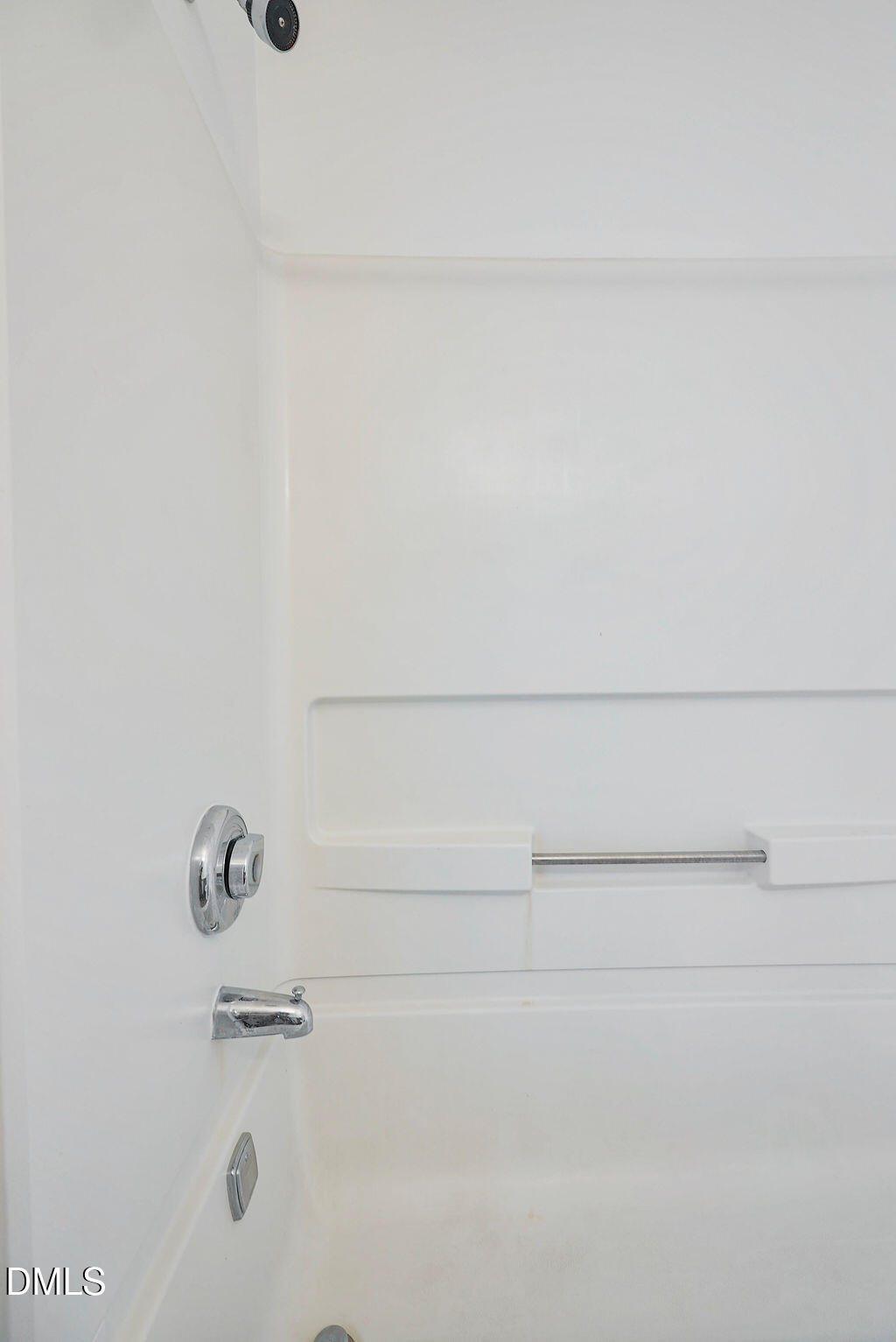 1411 Collegiate Circle, Unit 302 Raleigh, NC 27606 - Photo 35 of 43 a close up of a shower