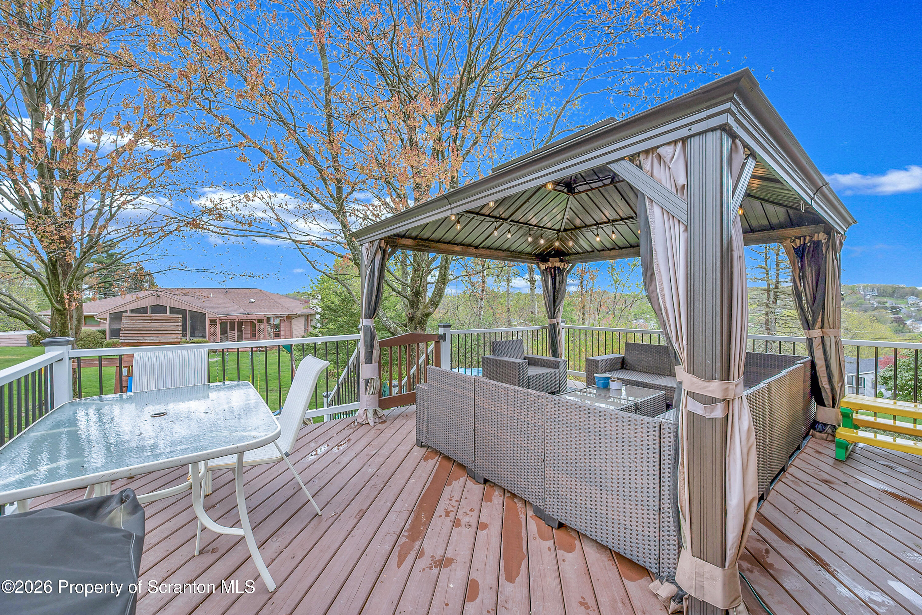 402 Tulip Circle Clarks Summit, PA 18411 - Photo 11 of 41 Tulip Circle -12