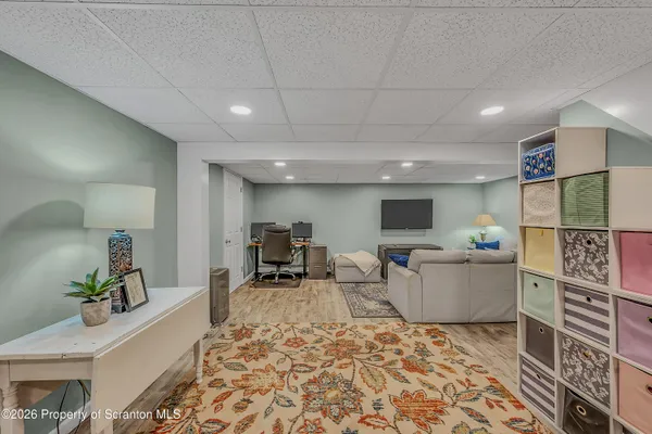 $389,900 | 402 Tulip Circle, Clarks Summit, PA 18411