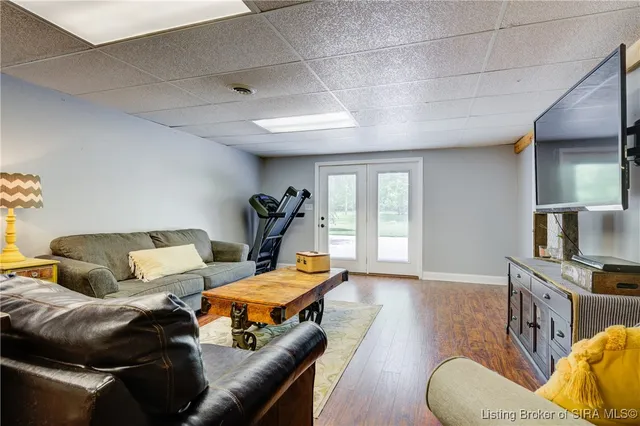 $585,000 | 8641 South 850 West, Nabb, IN 47147