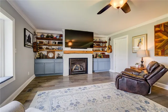 $585,000 | 8641 South 850 West, Nabb, IN 47147