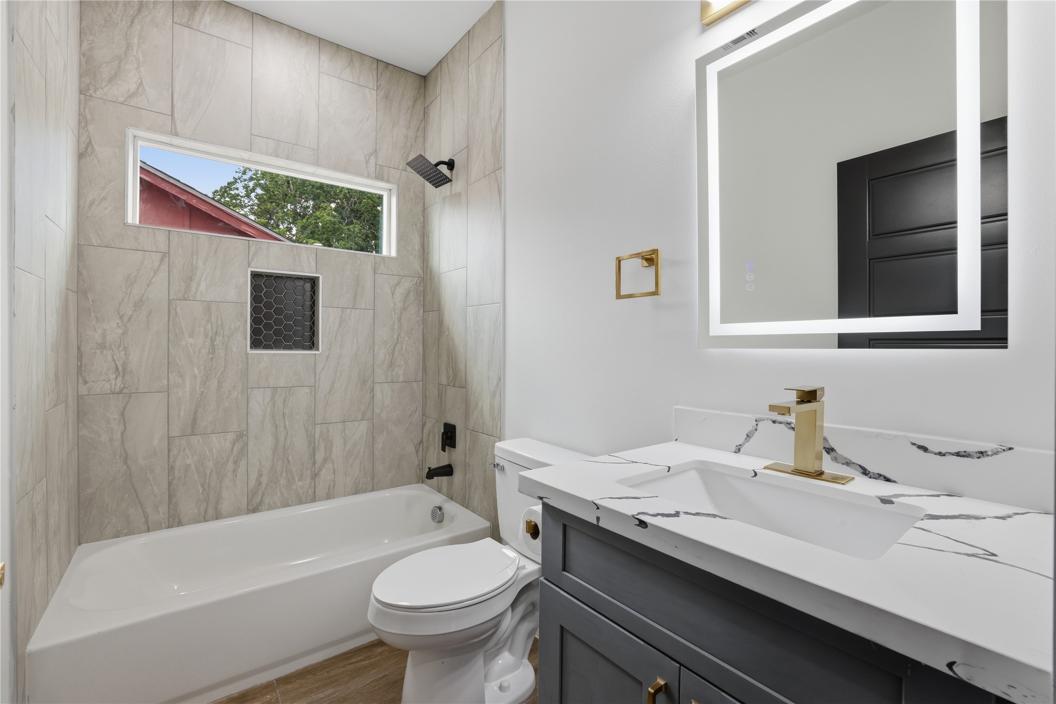 5515 Elm Spring Drive Houston, TX 77048 - Photo 14 of 35