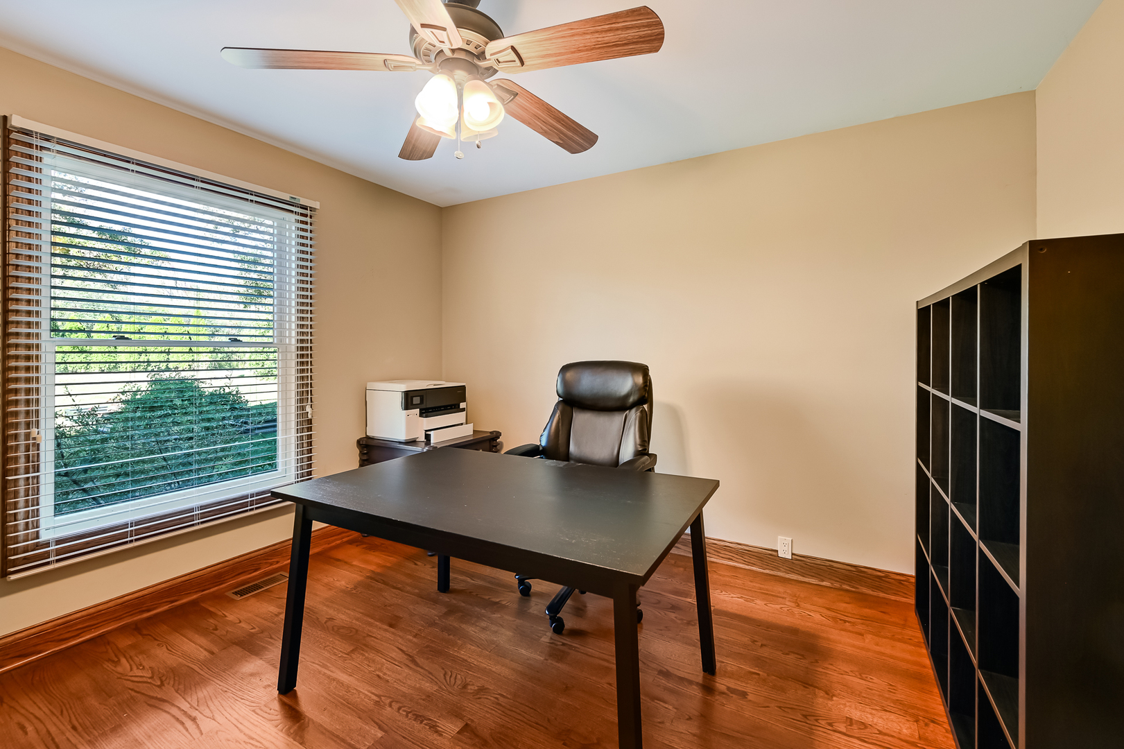 2 Carriage Lane Lemont, IL 60439 - Photo 14 of 44 a workspace with furniture and window