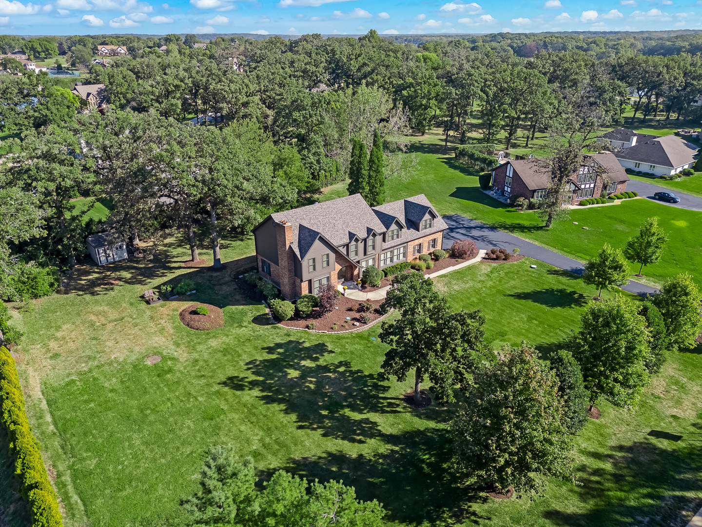 2 Carriage Lane Lemont, IL 60439 - Photo 3 of 44 an aerial view of a house with a yard