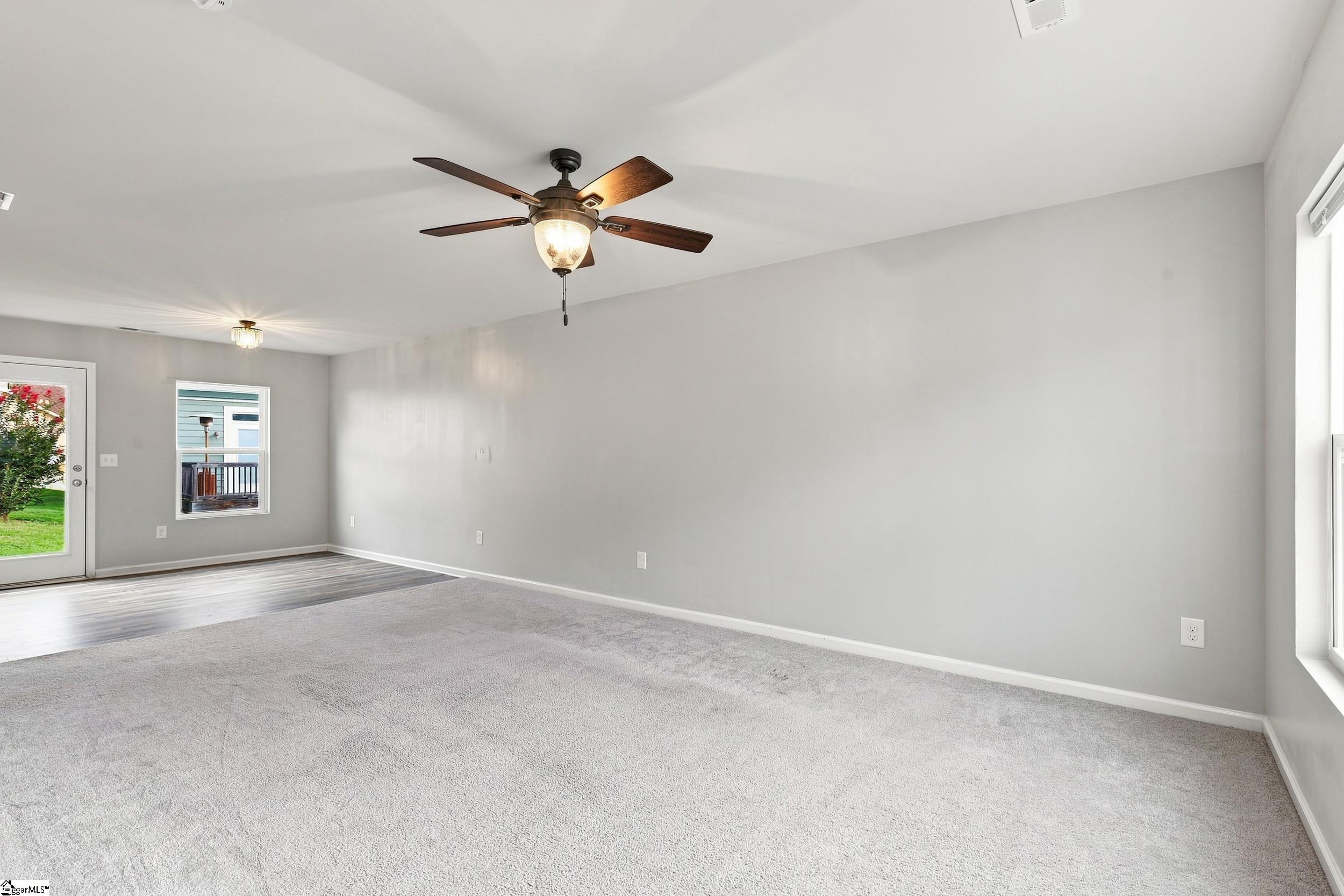 129 Colonial Walk Pickens, SC 29671 - Photo 7 of 30 Gallery Image 7
