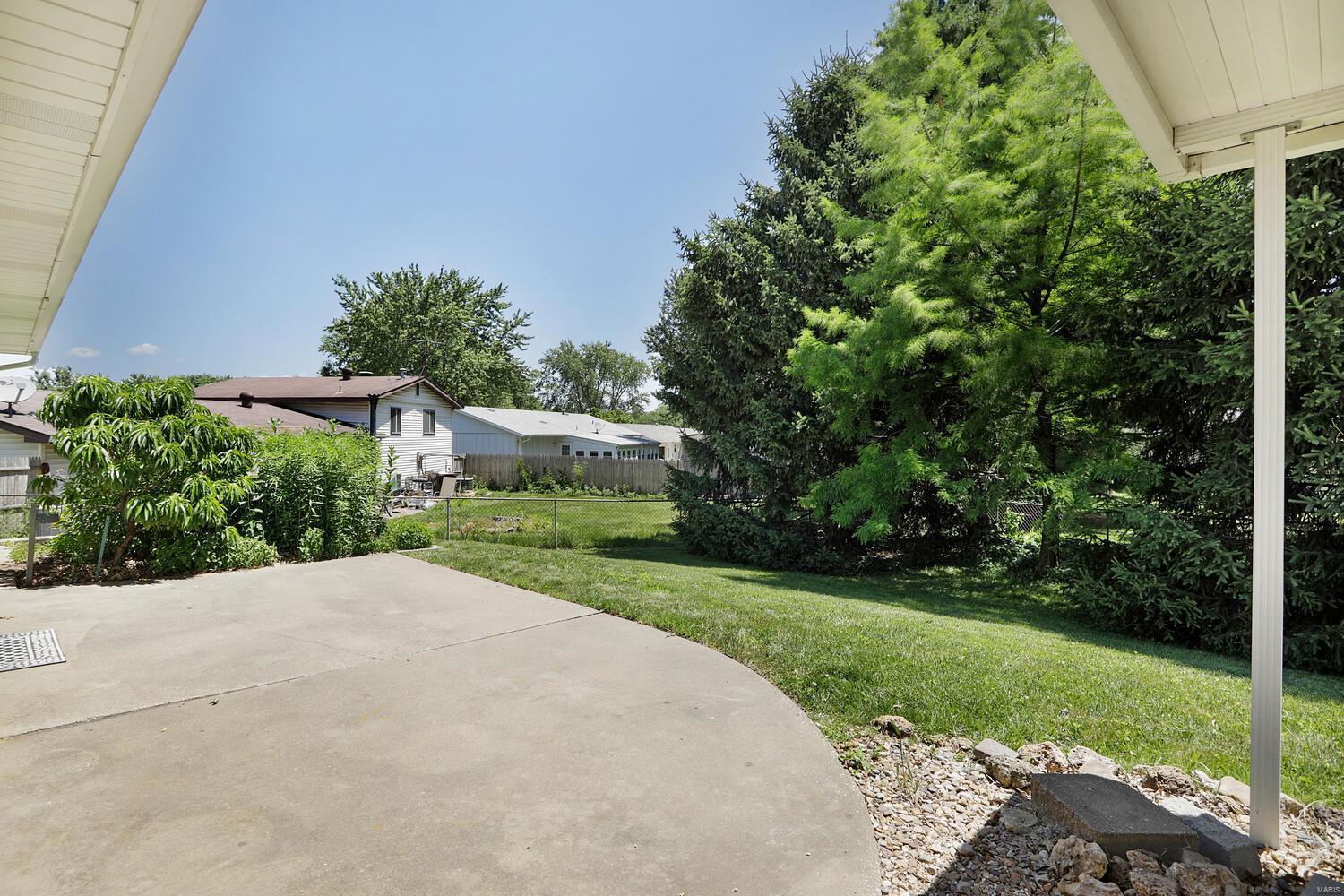 44 Oxbow Road St. Peters, MO 63376 - Photo 16 of 21