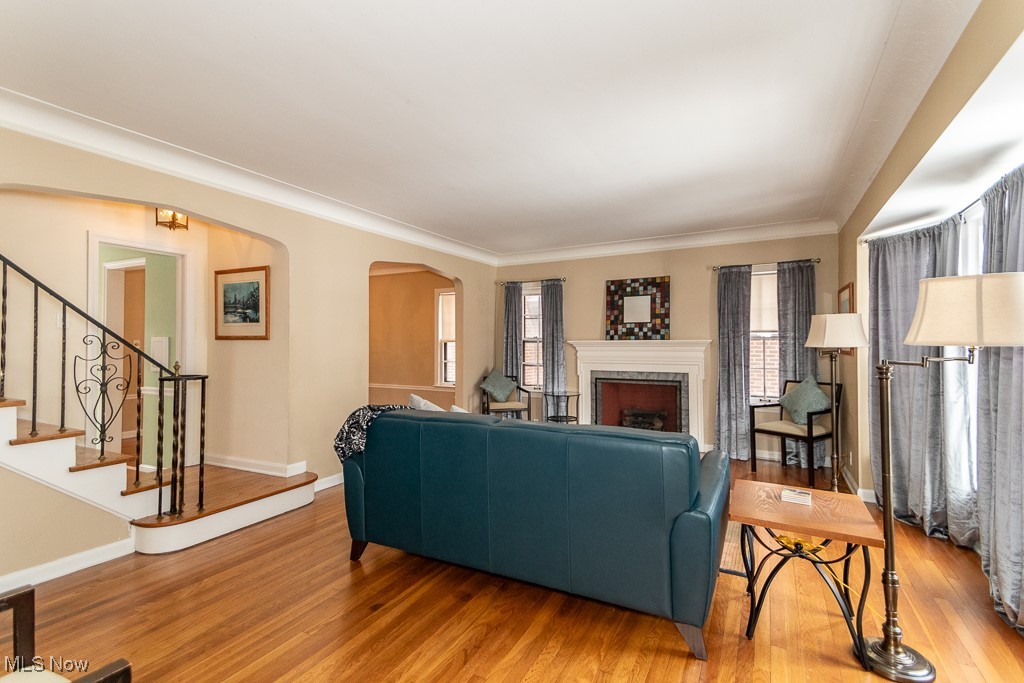 2482 Saybrook Road Cleveland, OH 44118 - Photo 5 of 46 Gallery Image 5