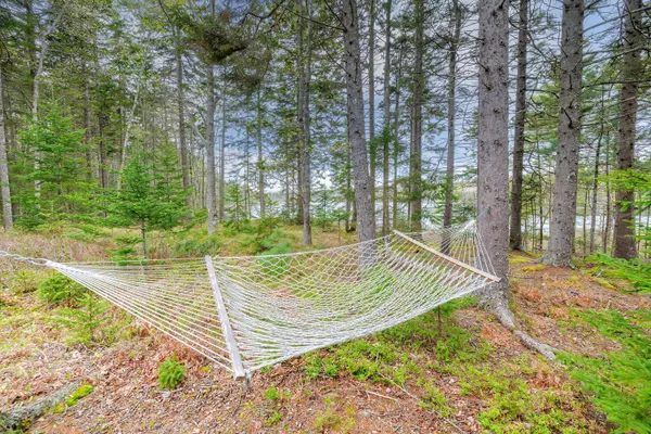 $559,000 | 176 North Main Street, Stonington, ME 04681