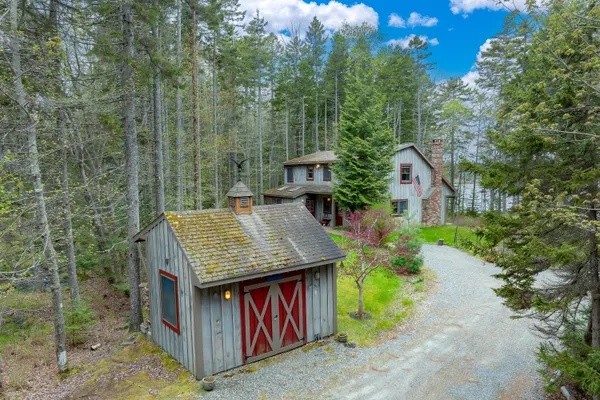 $559,000 | 176 North Main Street, Stonington, ME 04681