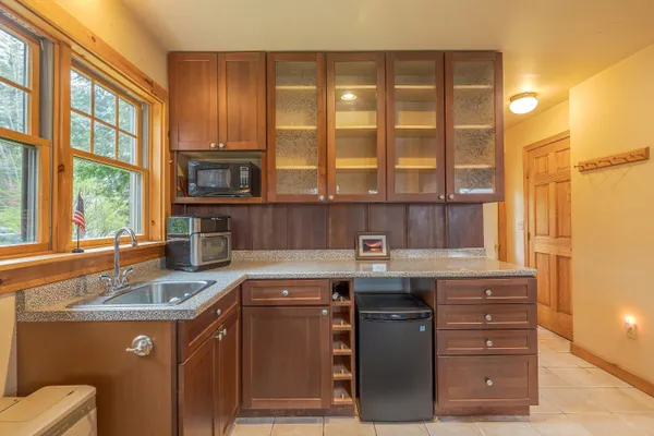 $559,000 | 176 North Main Street, Stonington, ME 04681