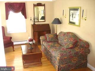 1568 Hilltop Road Pottstown, PA 19464 - Photo 2 of 6 Gallery Image 2