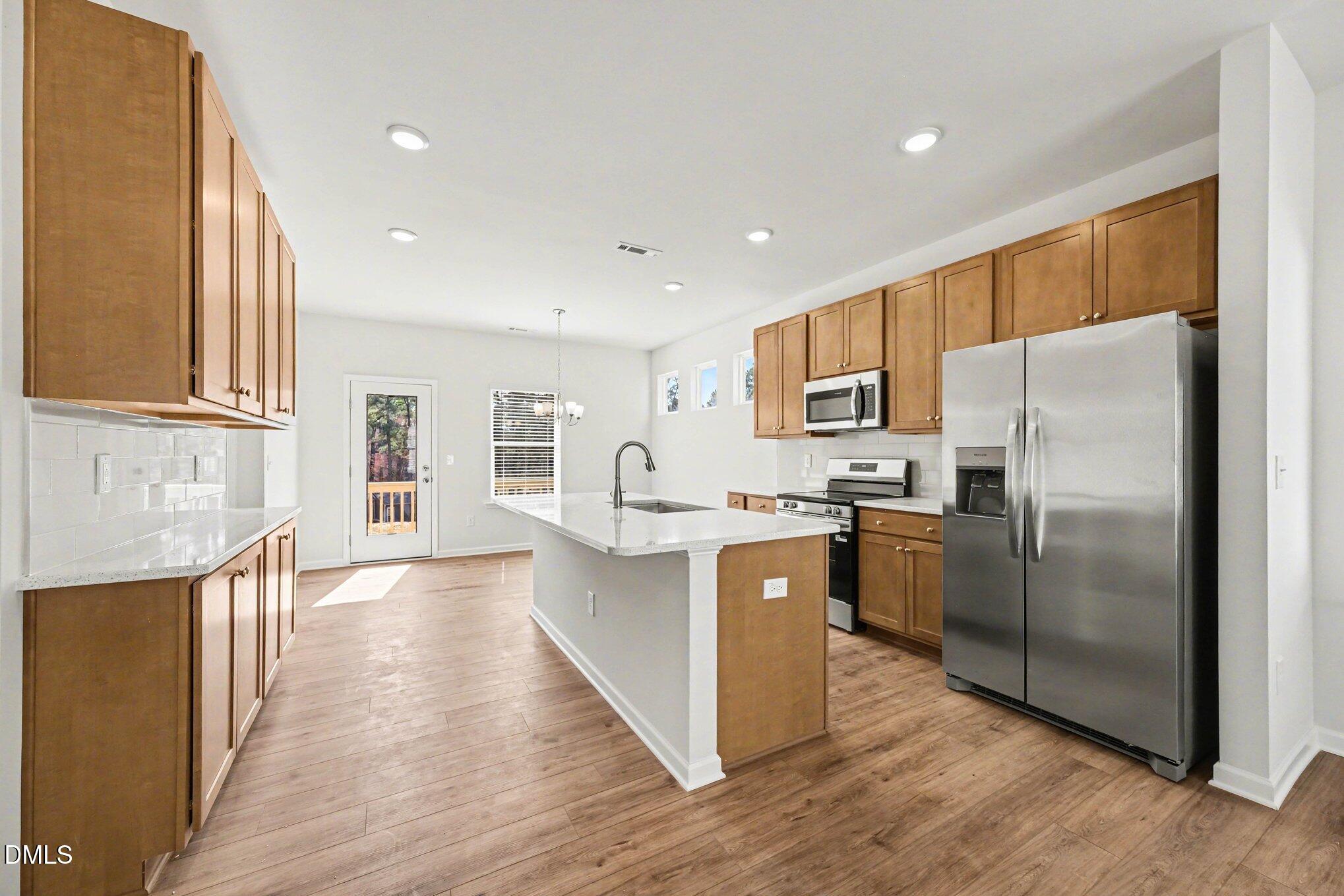 730 Orch Vista Circle Raleigh, NC 27606 - Photo 3 of 28 006_file_6587