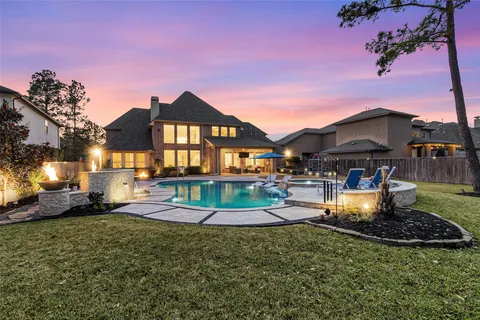 $1,030,000 | 179 Del Monte Pines Drive, Montgomery, TX 77316