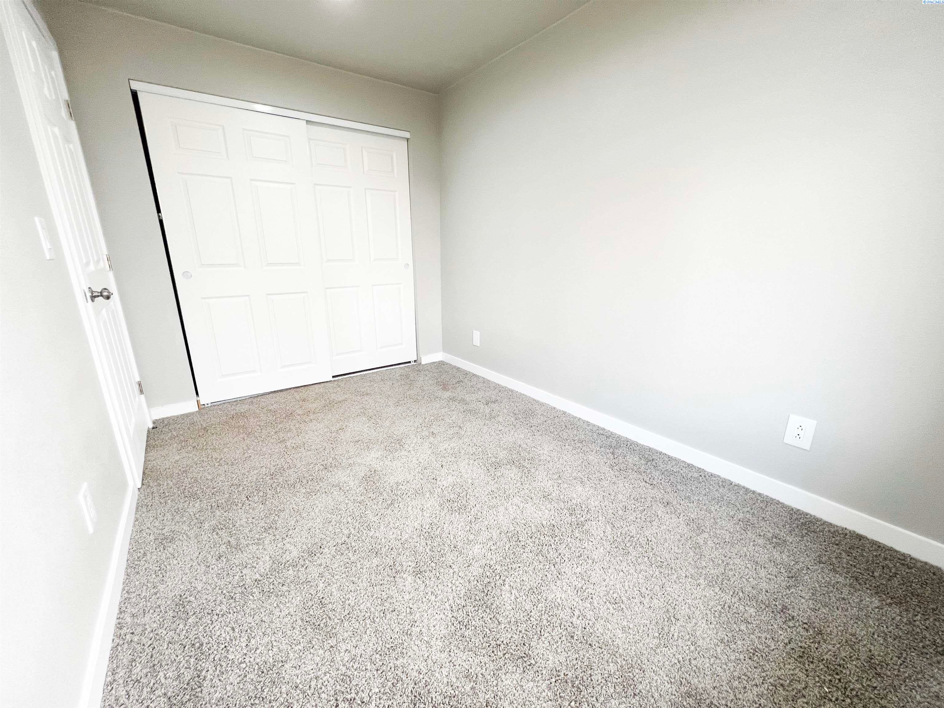 712 Cemetery Road Sunnyside, WA 98944 - Photo 9 of 22 Gallery Image 9