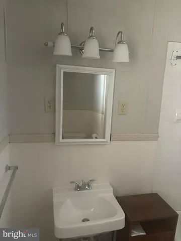 $1,245 | 214 Broadway, Hanover, PA 17331