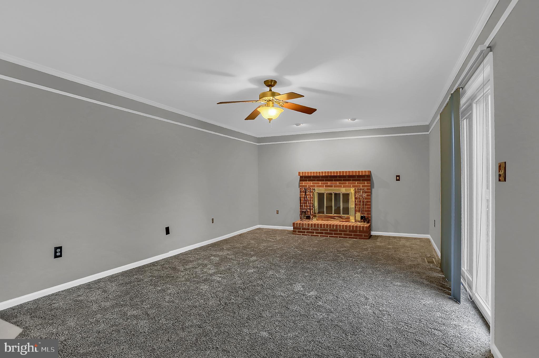 15282 Whitcraft Road New Freedom, PA 17349 - Photo 16 of 54 Family room - level 1