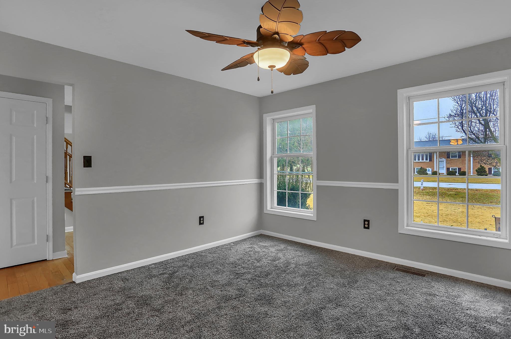 15282 Whitcraft Road New Freedom, PA 17349 - Photo 18 of 54 Dining room - level 1
