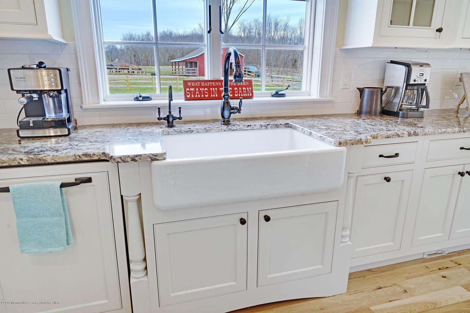 22 Megill Road Farmingdale, NJ 07727 - Photo 19 of 51 24