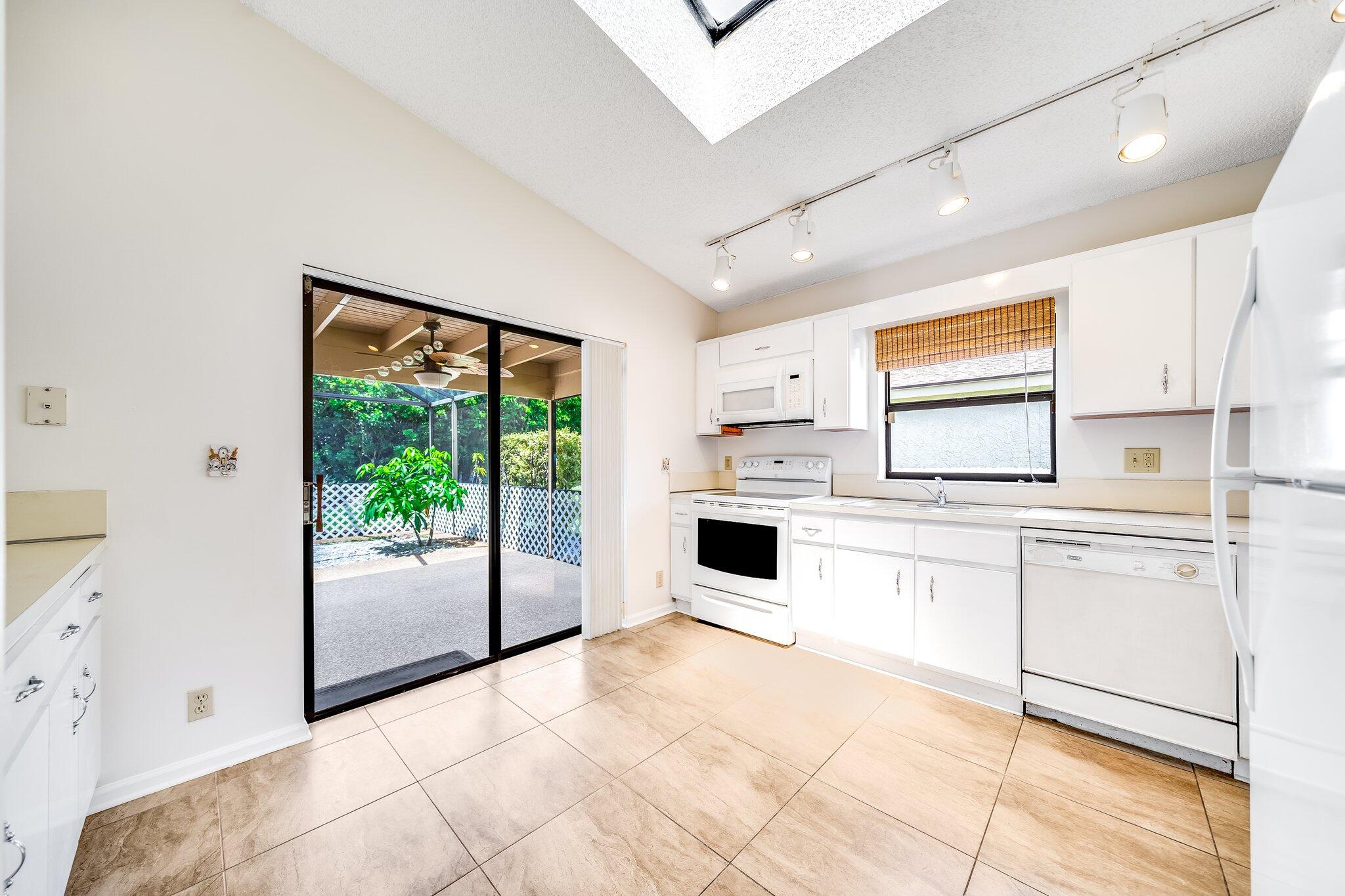 8895 Old Pine Road, Unit 4 Boca Raton, FL 33433 - Photo 11 of 42 25-web-or-mls-JOY02942