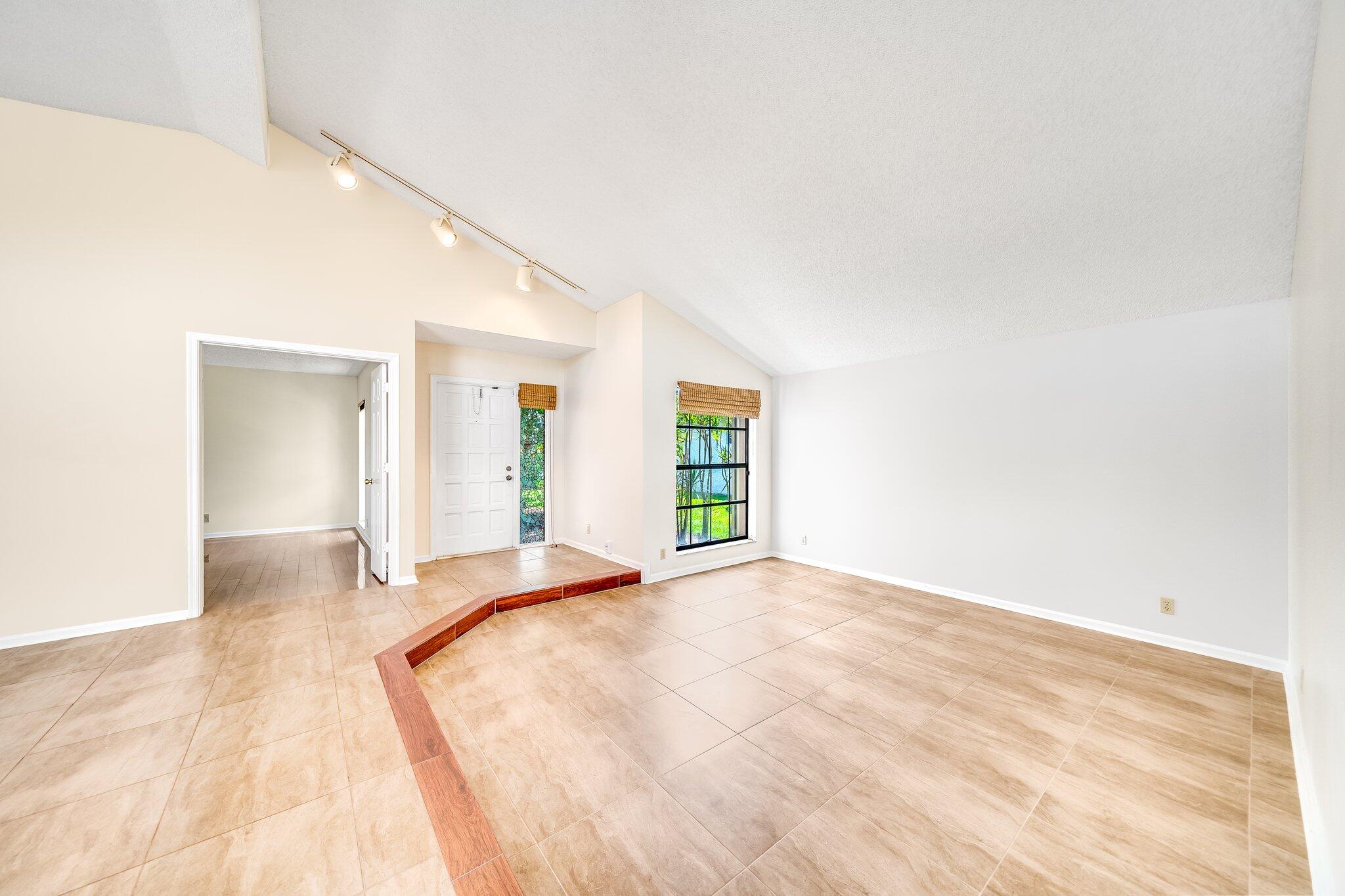 8895 Old Pine Road, Unit 4 Boca Raton, FL 33433 - Photo 12 of 42 21-web-or-mls-JOY02930