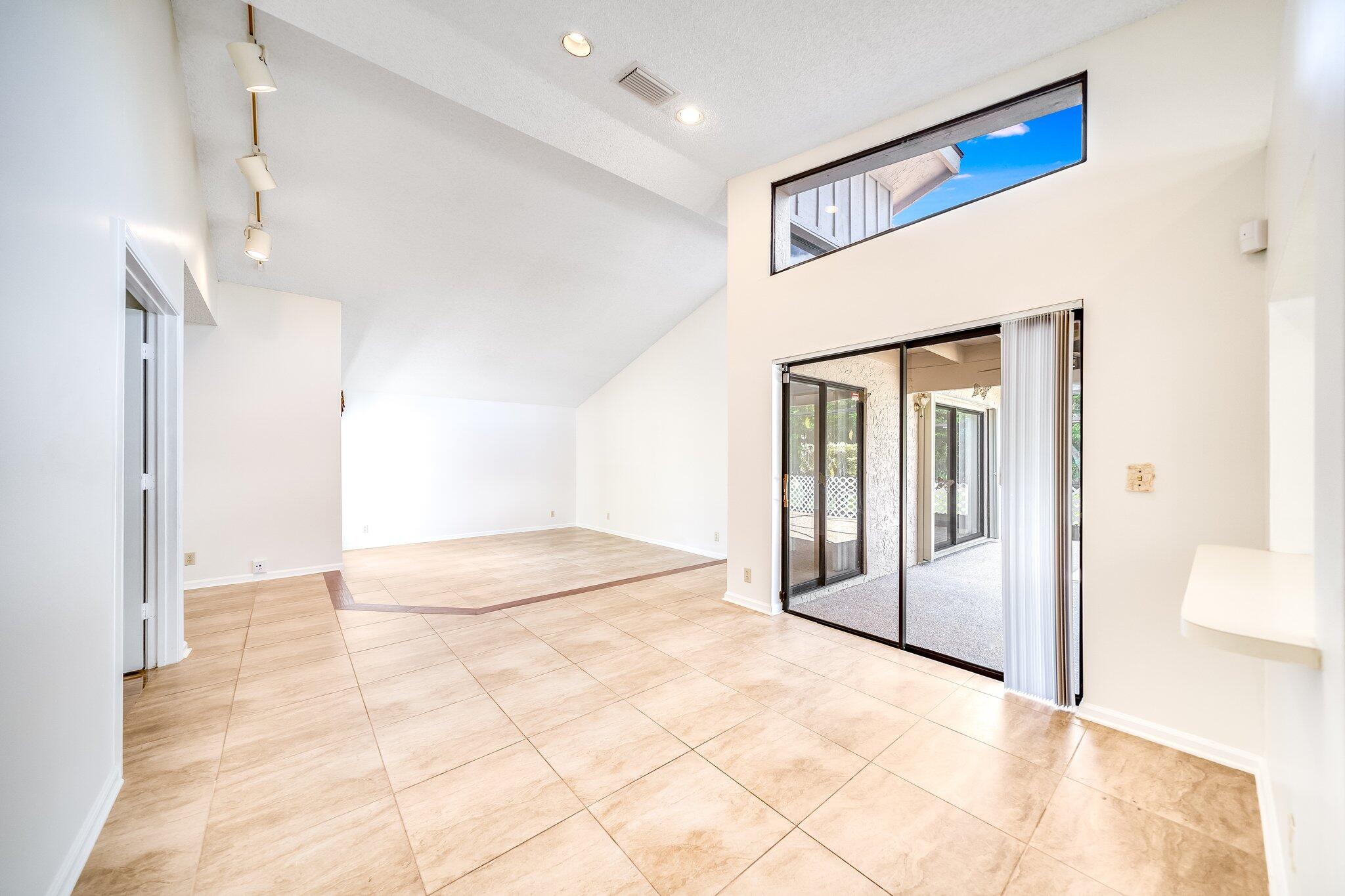 8895 Old Pine Road, Unit 4 Boca Raton, FL 33433 - Photo 13 of 42 24-web-or-mls-JOY02939