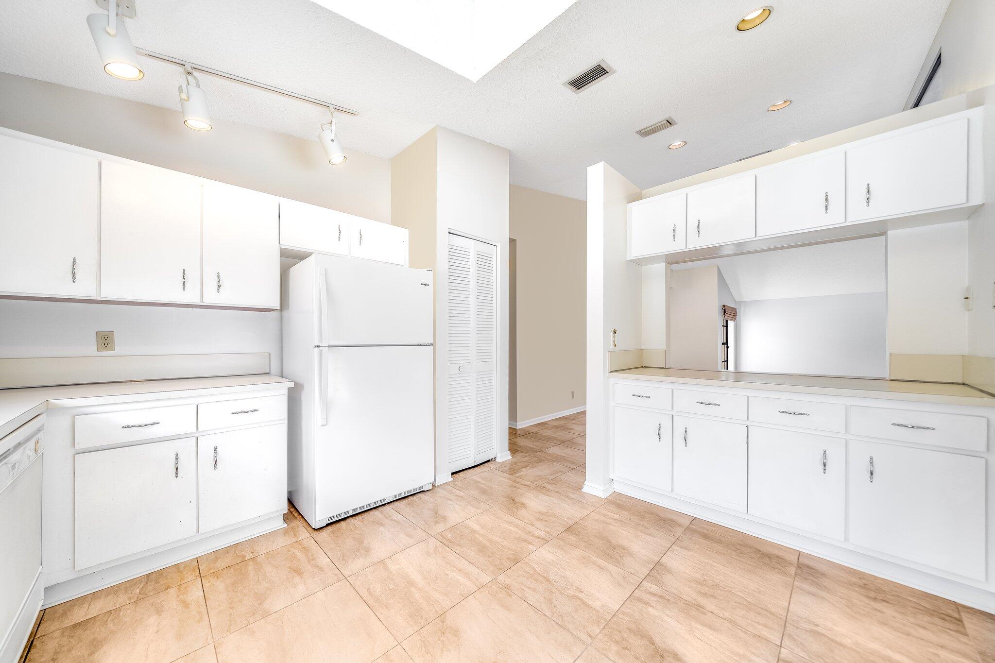 8895 Old Pine Road, Unit 4 Boca Raton, FL 33433 - Photo 14 of 42 27-web-or-mls-JOY02954