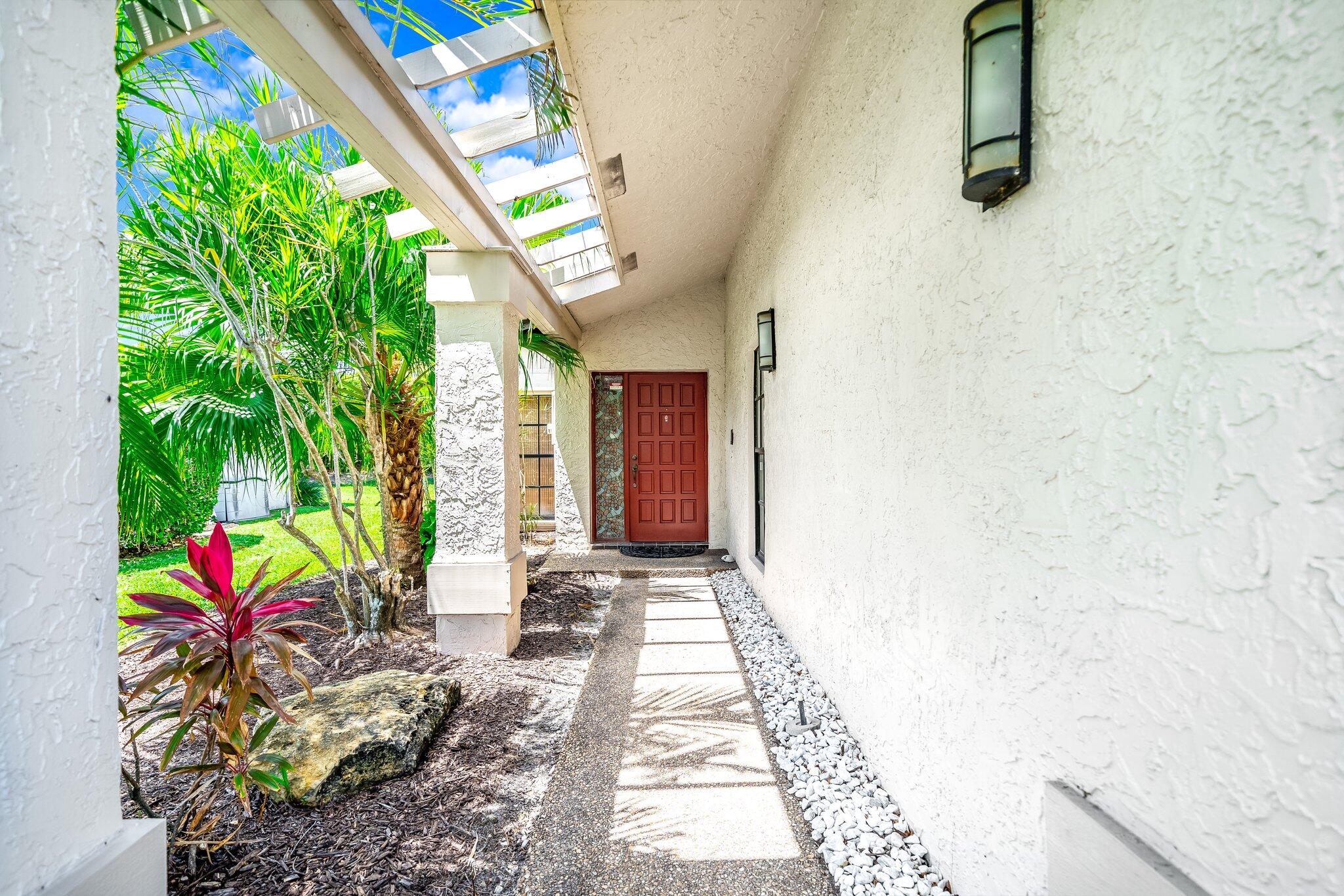 8895 Old Pine Road, Unit 4 Boca Raton, FL 33433 - Photo 4 of 42 16-web-or-mls-JOY02912