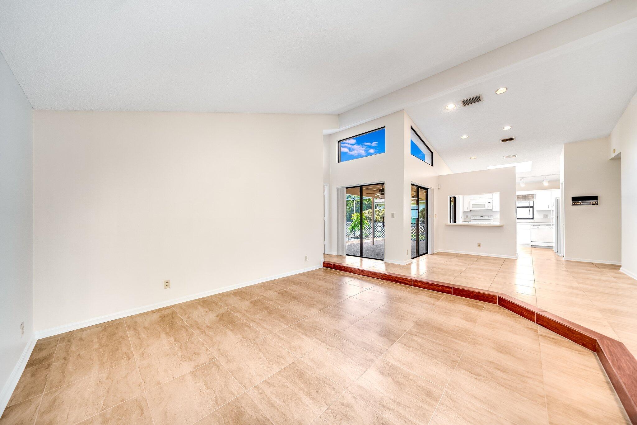 8895 Old Pine Road, Unit 4 Boca Raton, FL 33433 - Photo 7 of 42 19-web-or-mls-JOY02924